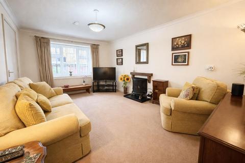 undefined, Oakfield, Sale
