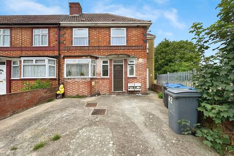 2 bedroom apartment to rent, Norwood Avenue, Wembley, HA0