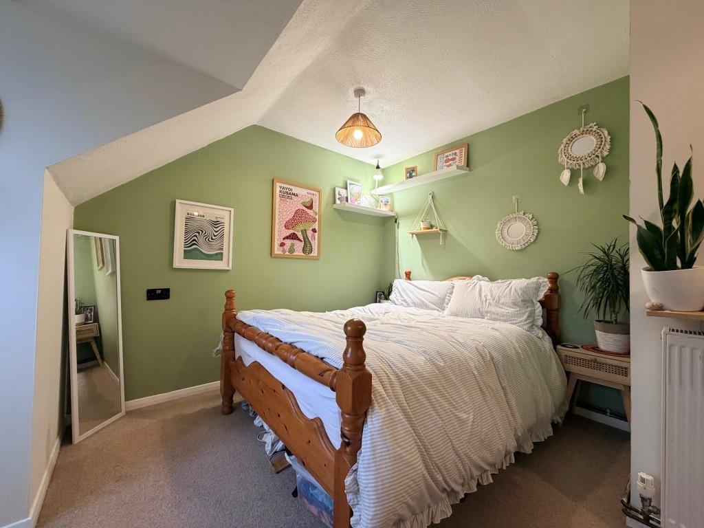 Bedroom1 2