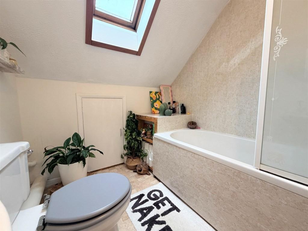 Bathroom2
