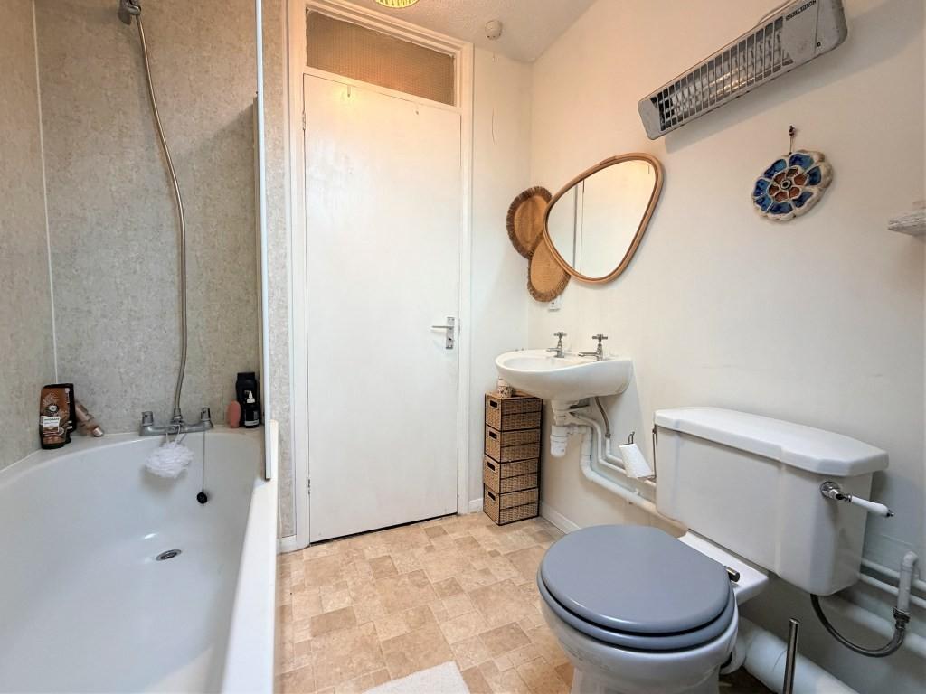 Bathroom3