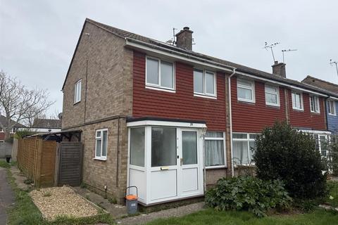 3 bedroom end of terrace house to rent, Fontwell Close, Littlehampton BN16