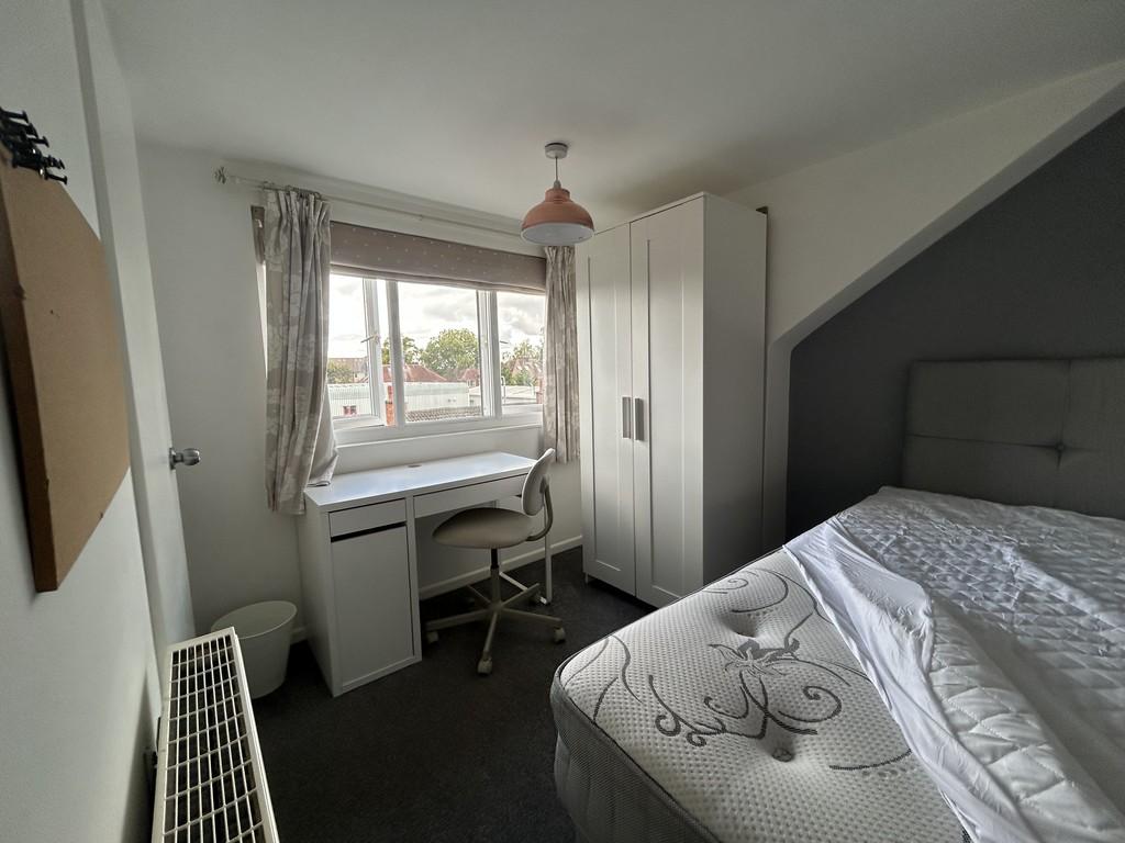 Room 4