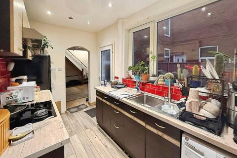 3 bedroom semi-detached house for sale, Woods Terrace, Gainsborough