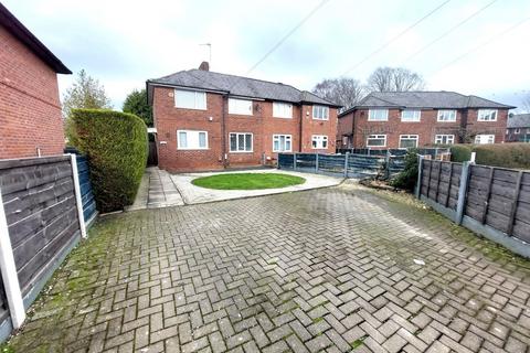 Errol Avenue, Blackley, M9