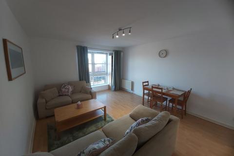2 bedroom apartment to rent, Cumberland Street, New Gorbals