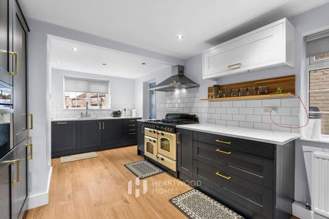 4 bedroom semi-detached house for sale, Slimmons Drive, St. Albans, AL4 9AW