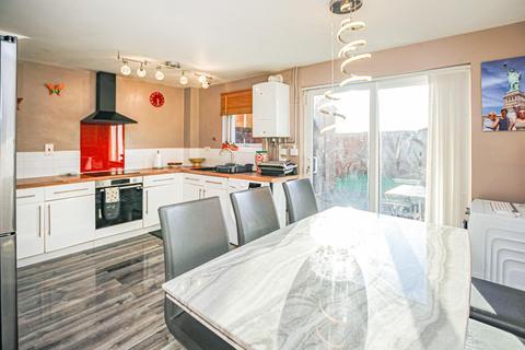 undefined, Meadow Way, Leighton Buzzard