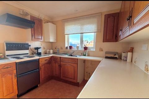 2 bedroom detached bungalow for sale, Waltham Close, Lincoln LN6