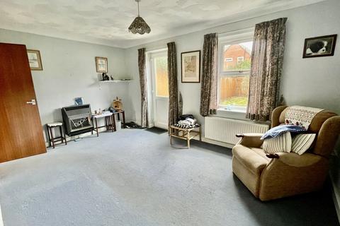 2 bedroom end of terrace house for sale, Water Lane, Spalding