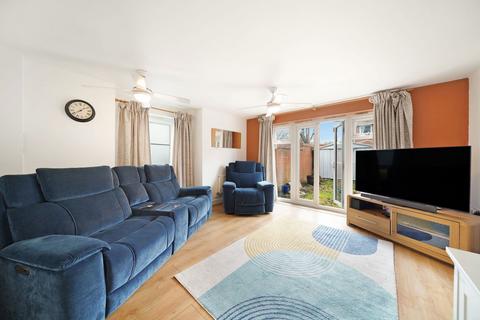 3 bedroom end of terrace house for sale, Wraysbury Drive, West Drayton UB7