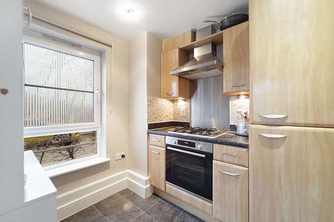 3 bedroom end of terrace house for sale, Wraysbury Drive, West Drayton UB7