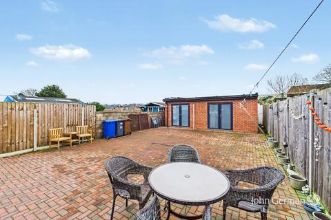 4 bedroom semi-detached house for sale, Burton Road, Branston