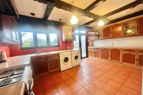 3 bedroom terraced house for sale, Carlton Road, Romford