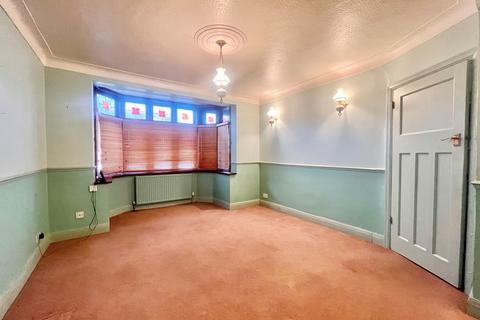 3 bedroom terraced house for sale, Carlton Road, Romford