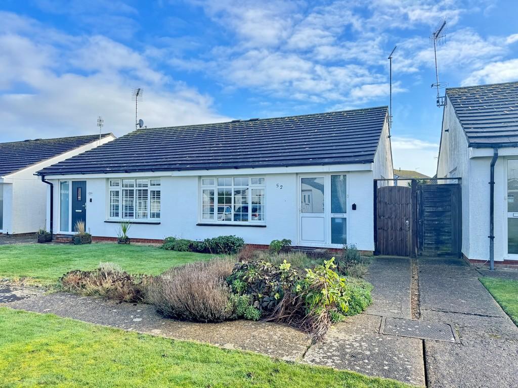 52 Windward Close Front