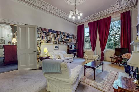 4 bedroom flat for sale, Lansdowne Crescent, Glasgow G20