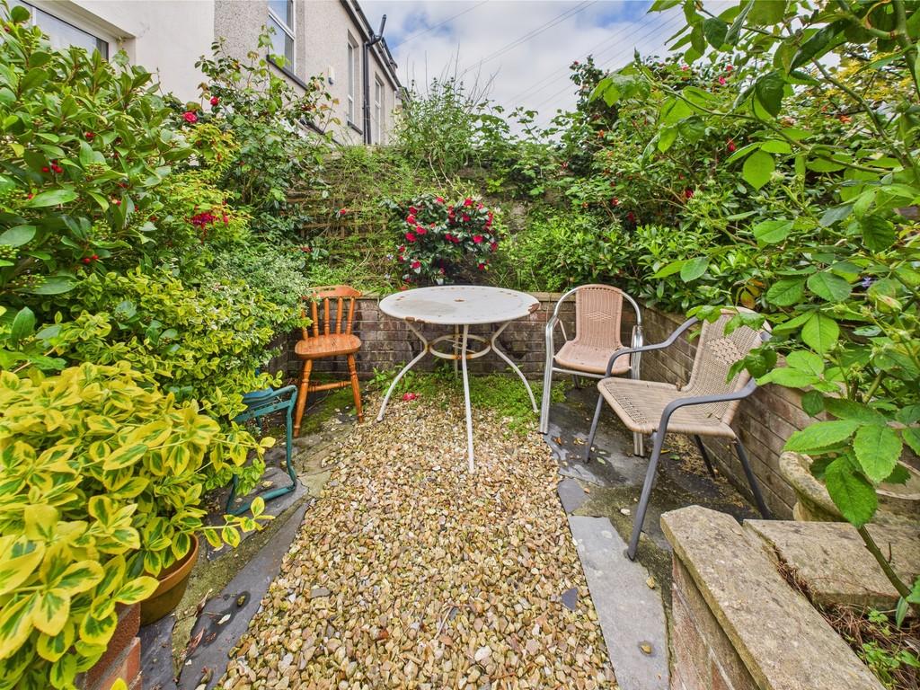 Cam03974 g0 pr0136 still012