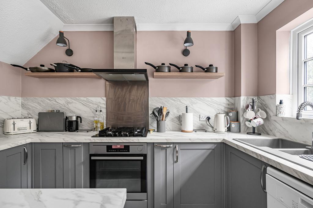 Kitchen (2)