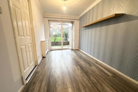 undefined, Raynville Rise, Bramley