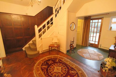 4 bedroom detached house for sale, London Road, Stoneygate, Leicester