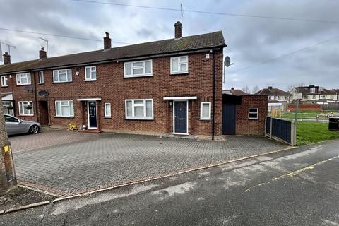 3 bedroom end of terrace house for sale, Poplar Shaw, Waltham Abbey
