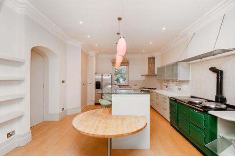 undefined, St. Peters Road, Twickenham