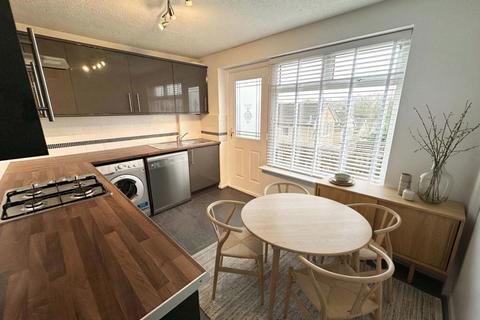2 bedroom townhouse for sale, New Park Croft, Farsley