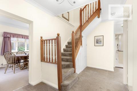 undefined, Woodberry Down, Epping