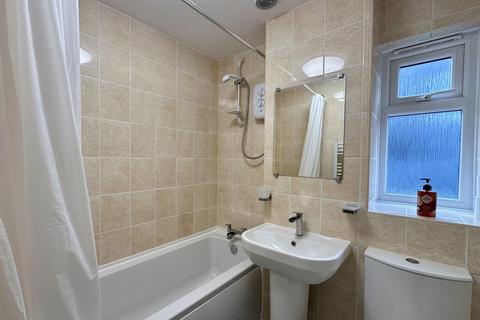 undefined, Little Oaks, Penryn TR10