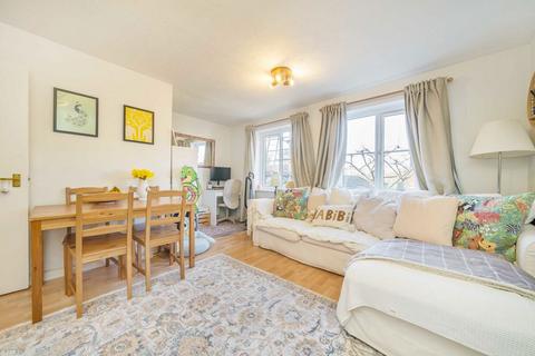 undefined, Langridge Mews, Hampton TW12