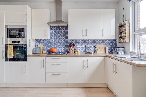 1 bedroom flat for sale, Florence Road, Finsbury Park, N4