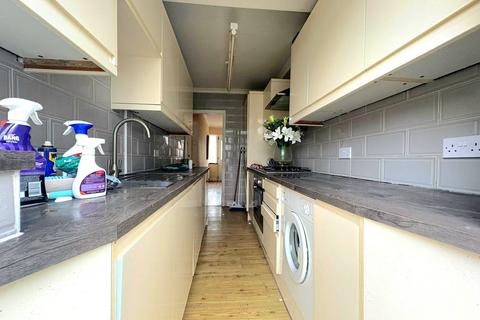 3 bedroom semi-detached house for sale, Derby Avenue, Harrow
