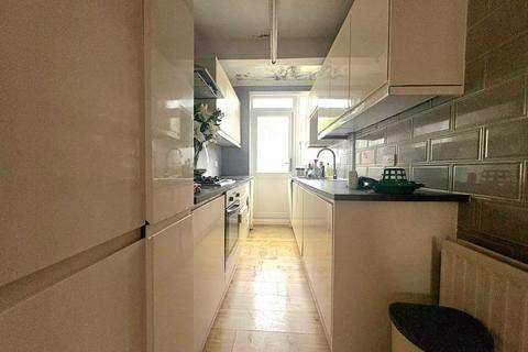 3 bedroom semi-detached house for sale, Derby Avenue, Harrow