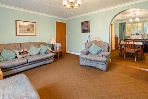 3 bedroom bungalow for sale, Burnside, Broughton, North Lincolnshire, DN20