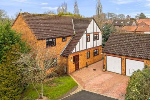 5 bedroom detached house for sale, Dovecote Meadows, Wrawby, Brigg, North Lincolnshire, DN20