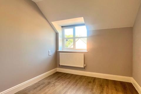 undefined, Crescent Drive, Aldershot GU12