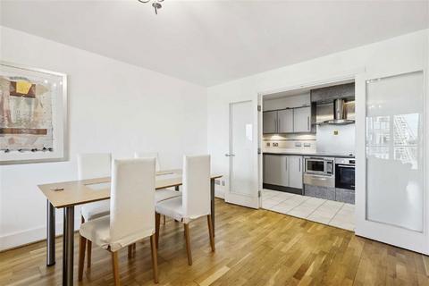 2 bedroom flat to rent, St. George Wharf, London SW8
