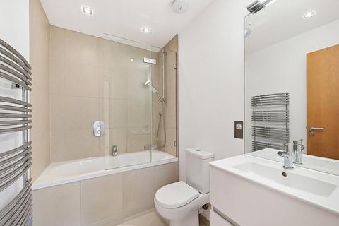 undefined, Wellington Street, WC2E
