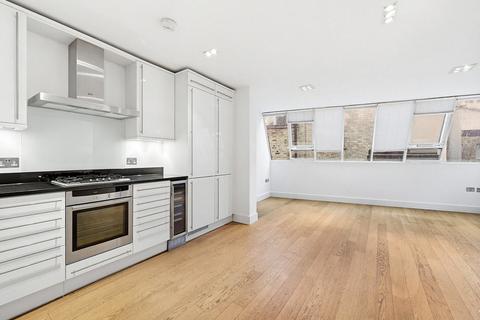 undefined, Wellington Street, WC2E