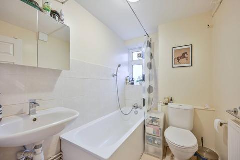 1 bedroom flat for sale, Fladbury Road, Harringay, London, N15