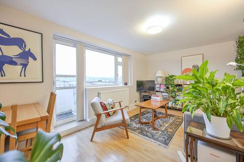 1 bedroom flat for sale, Fladbury Road, Harringay, London, N15