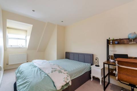 undefined, Old London Road, Kingston, Kingston upon Thames, KT2