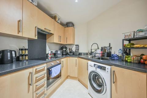2 bedroom flat for sale, Millicent Grove, N13, Palmers Green, London, N13