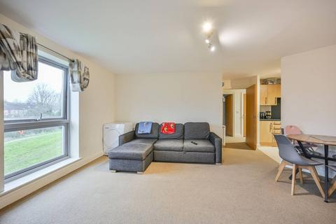 2 bedroom flat for sale, Millicent Grove, N13, Palmers Green, London, N13