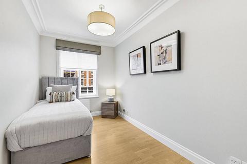 3 bedroom flat to rent, Stafford Court, High Street Kensington, London, W8