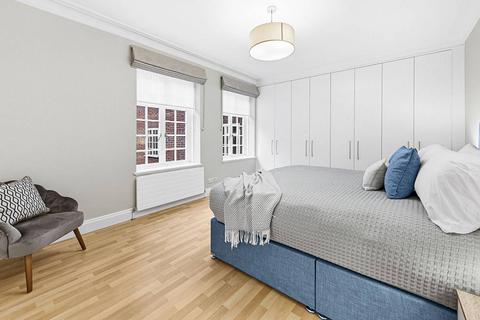 3 bedroom flat to rent, Stafford Court, High Street Kensington, London, W8