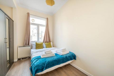2 bedroom flat for sale, Gloucester Terrace, Lancaster Gate, London, W2
