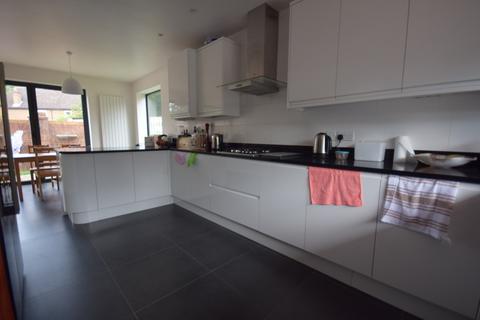 5 bedroom house share to rent, Kingston road, WIMBLEDON SW19
