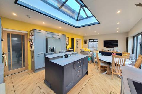 undefined, Manor Road, Earls Barton, Northamptonshire NN6